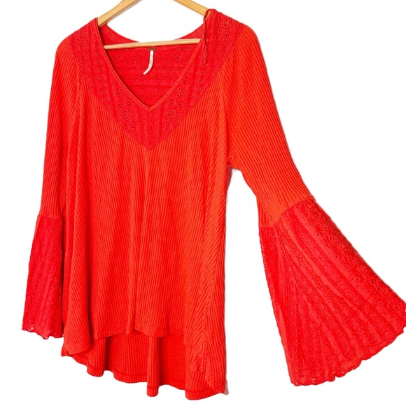Free People Red Bell Sleeve Lace Trim V Neck Thermal Top Womens Large - Picture 5 of 16